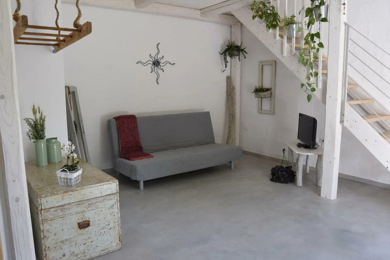 Capannone111 Bed & Breakfast Castiglione di Ravenna Italy