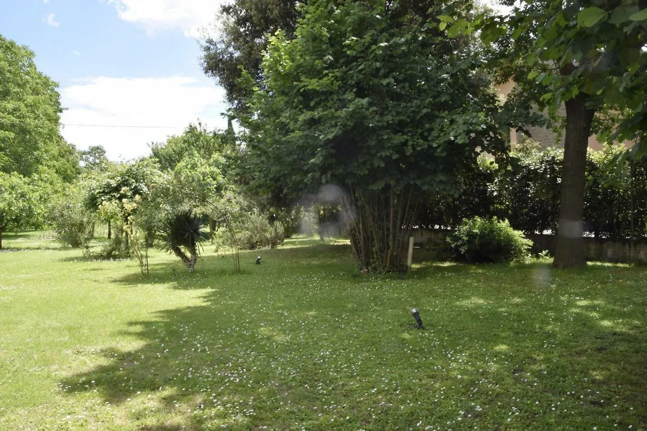 Capannone111 Bed & Breakfast Castiglione di Ravenna 0*,